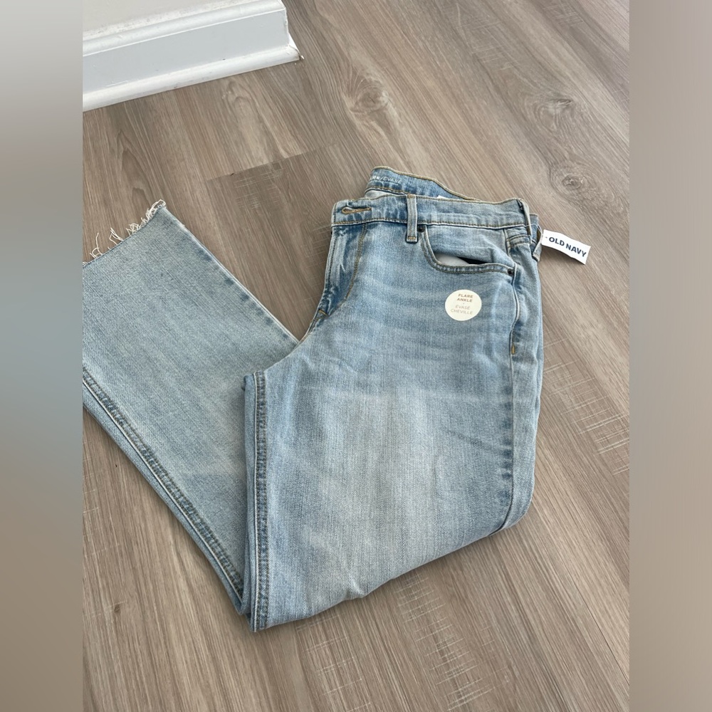 NWT OLD NAVY ANKLE FLARE JEANS SIZE 10